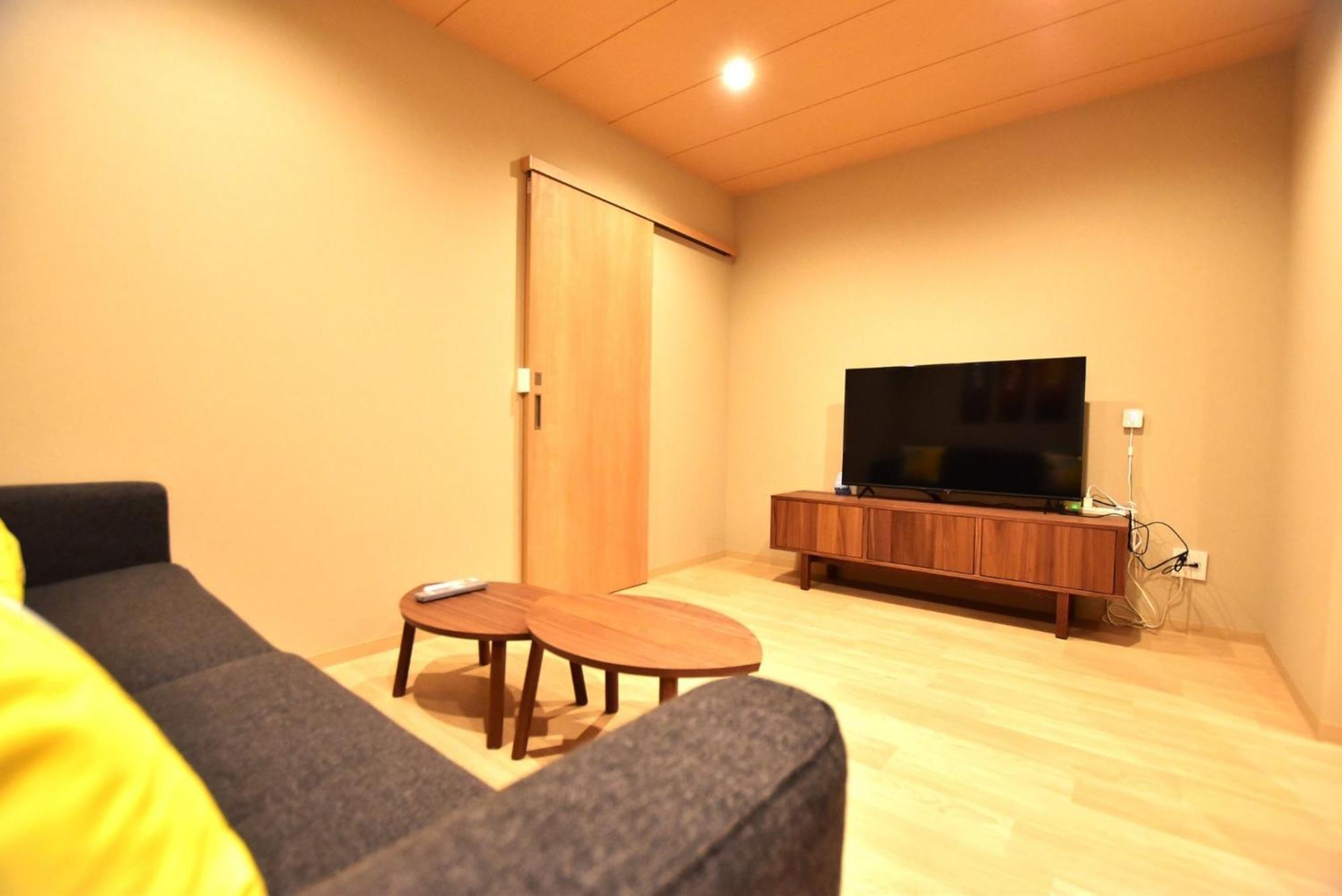 Tamatsukan 玉津館, Kansai Airport 關西空港 57 Mins, Namba 6 Mins, Nihonbashi 4 Mins, Universal Studio 37 Mins, Nara 30 Mins, Walk Jr Tsuruhashi 7 Mins, Early Check In Osaka Exterior foto