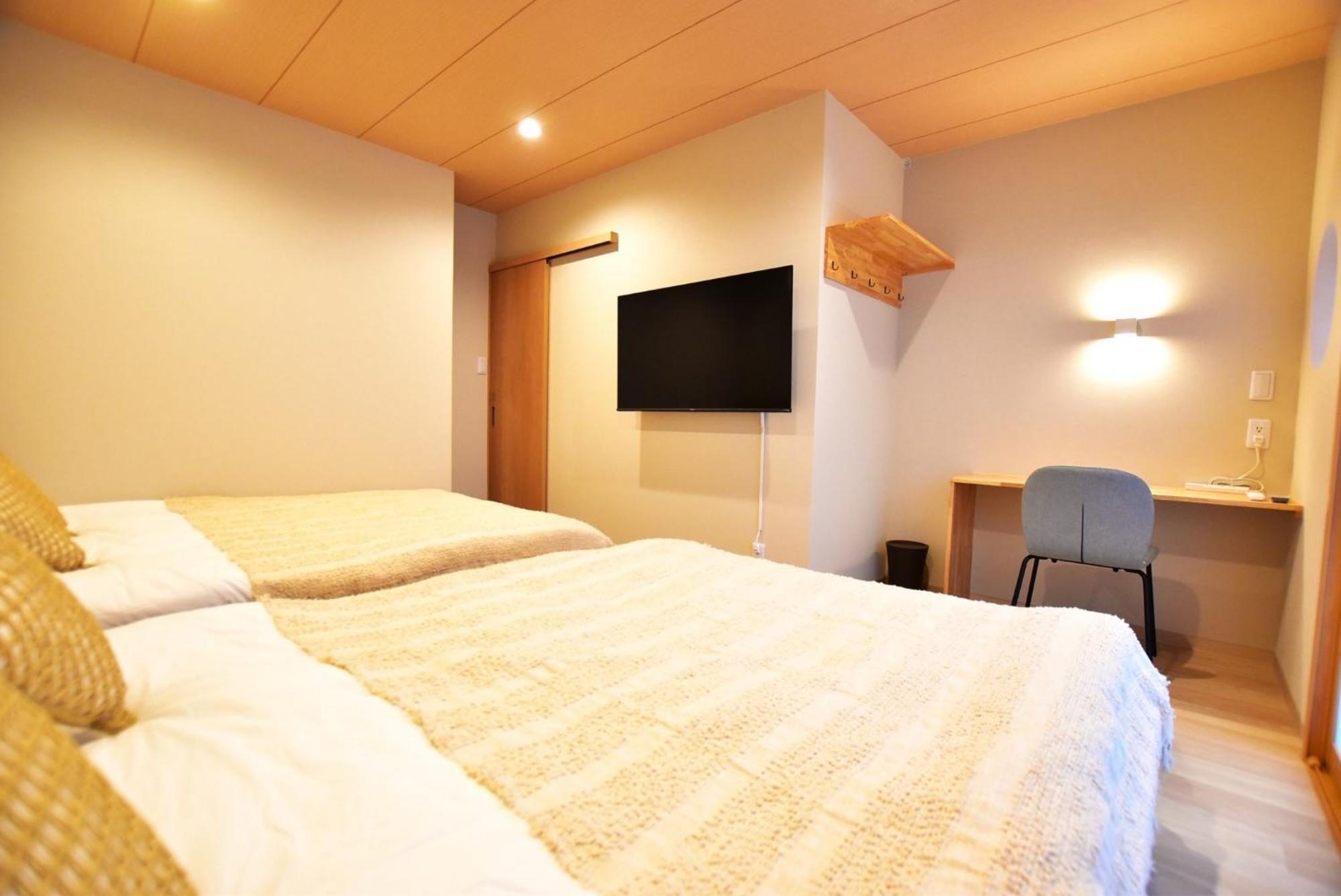 Tamatsukan 玉津館, Kansai Airport 關西空港 57 Mins, Namba 6 Mins, Nihonbashi 4 Mins, Universal Studio 37 Mins, Nara 30 Mins, Walk Jr Tsuruhashi 7 Mins, Early Check In Osaka Exterior foto